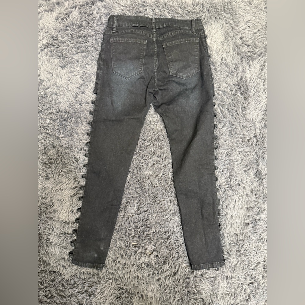Stylish Black cut out Women Jeans - Picture 3 of 4